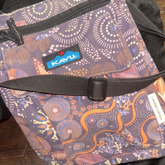 Kavu Crossbody Bag - Navy and Mustard Pattern - Picture 6 of 6